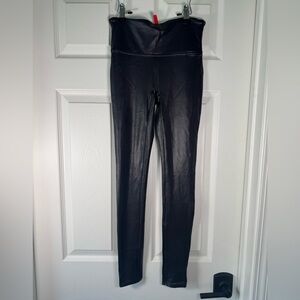 Spanx Faux Leather Shiny Mid Rise Leggings Full Length Womens Size Small
